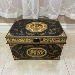 Elegant Italian Florentine Storage Box/Jewelry Box – Black & Gold with Cherubs