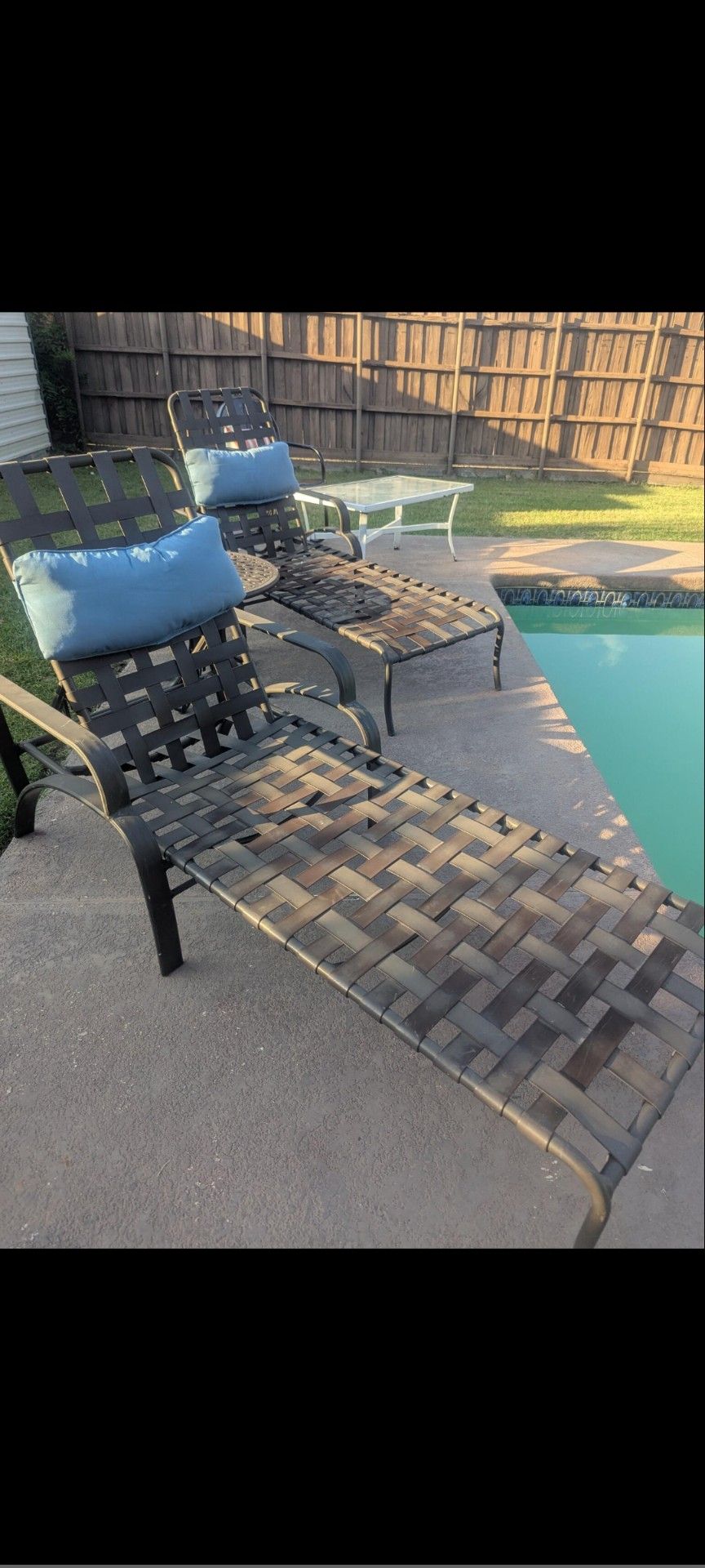 Commerical Grade Outdoor
Lounge Chairs 