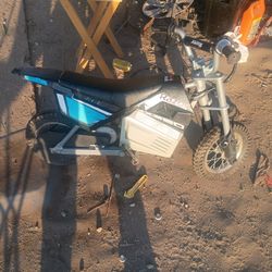 Motocicleta razor electric