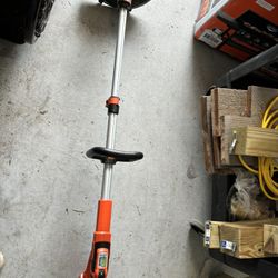 Black And Decker Battery Powered Weed Eater 