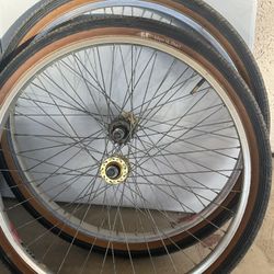 GT  BMX 26in Wheels With tires