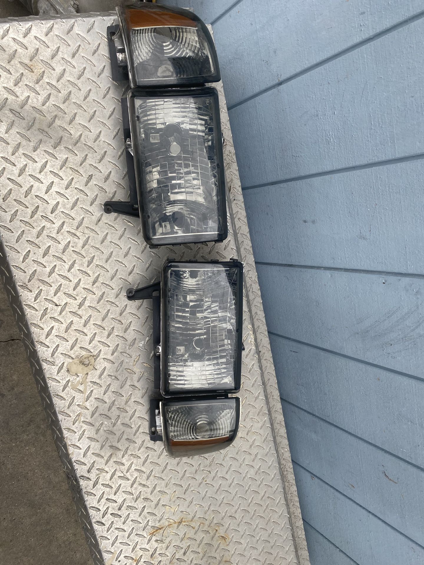 97-2000 Dodge Ram Smoke Headlights