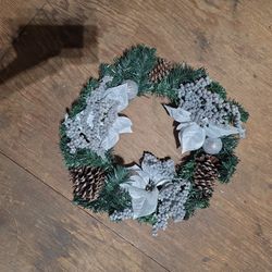 Christmas Tree Shops Wreath Silver