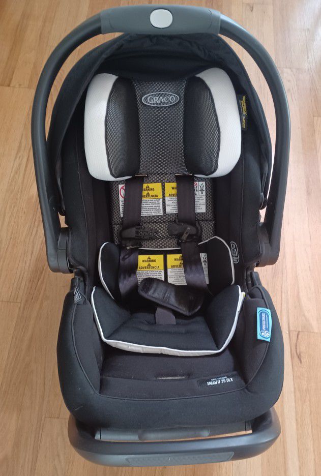 Graco Infant Car Seat SnugRide SnugFit 35 DLX