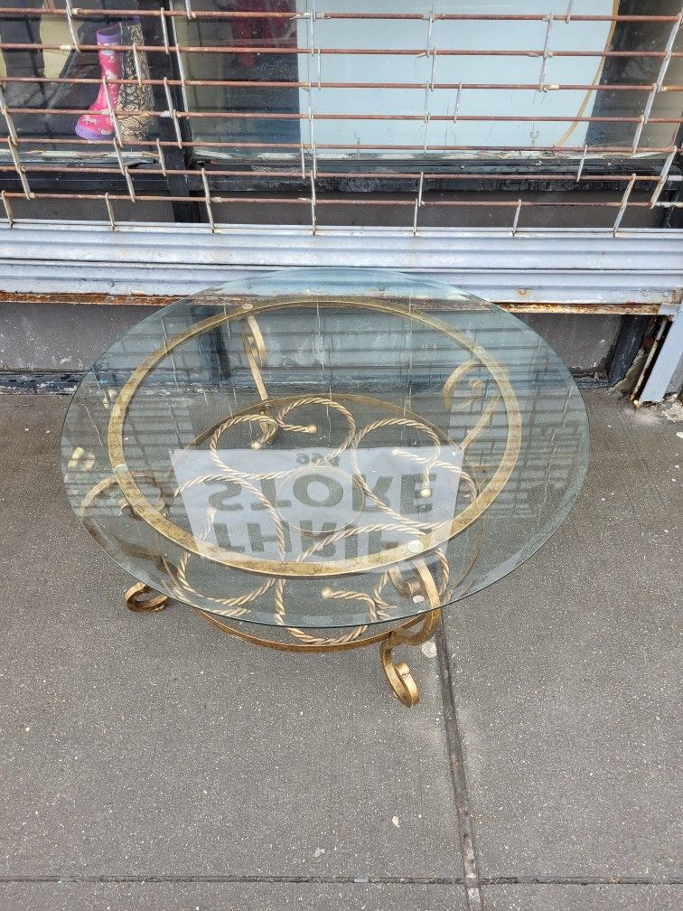 Round Glass Coffee Table Heavy Brass Frame for Sale in Newark, NJ OfferUp