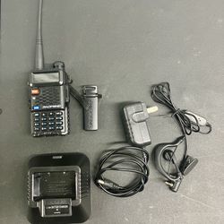 Baofeng BF-F8+ handheld radio.