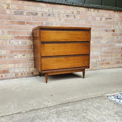 Mid Century Modern Broyhill Pacemaker Walnut 3 Drawer Dresser Vintage