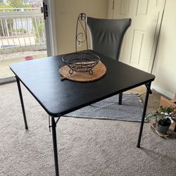 Square Dinning Table With Chair
