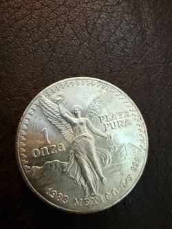 1983 Mexican Libertad 1 oz Silver Coin