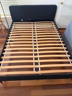 IKEA Slattum bed frame and Akreham Mattress
