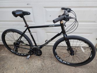 2022 KHS Urban X Disc Hybrid Commuter Road Bike