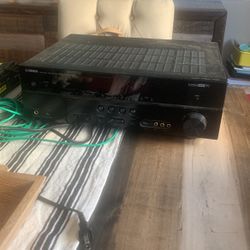 Yamaha Receiver RX-V571
