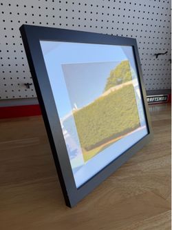 Picture frame 11 x 14”