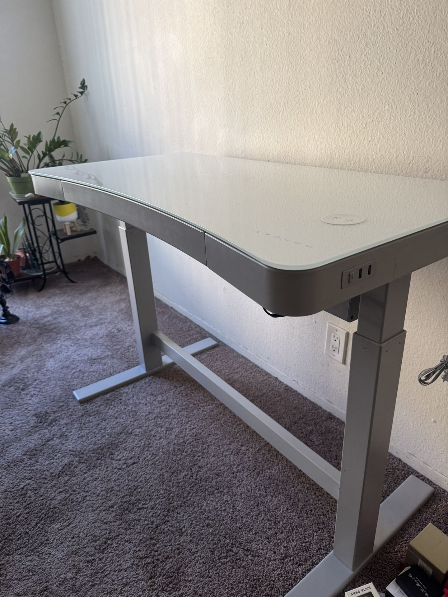 . Tresanti Adjustable Height Desk