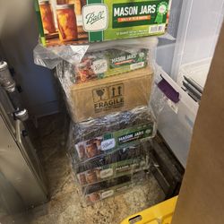 40+ mason jars 