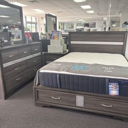 Wooden Style 5pc Bedroom Set W/ Storage & Jewelry Drawers For Sale ( Furniture Assembly)