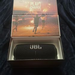 JBL CHARGE 5