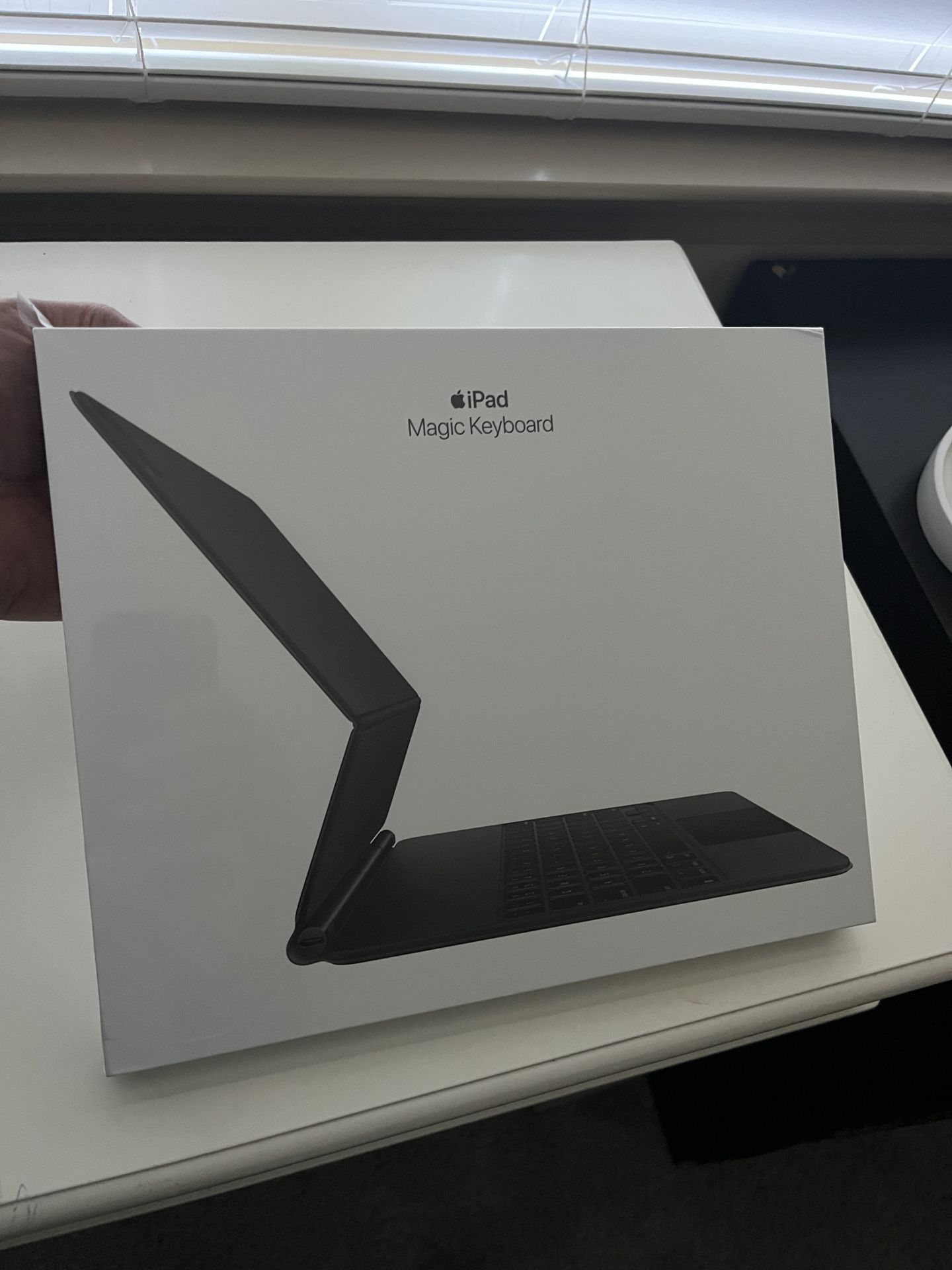 Apple Magic Keyboard for 12.9” iPad Pro 3/4/5/6th Gen Model A2480-Black