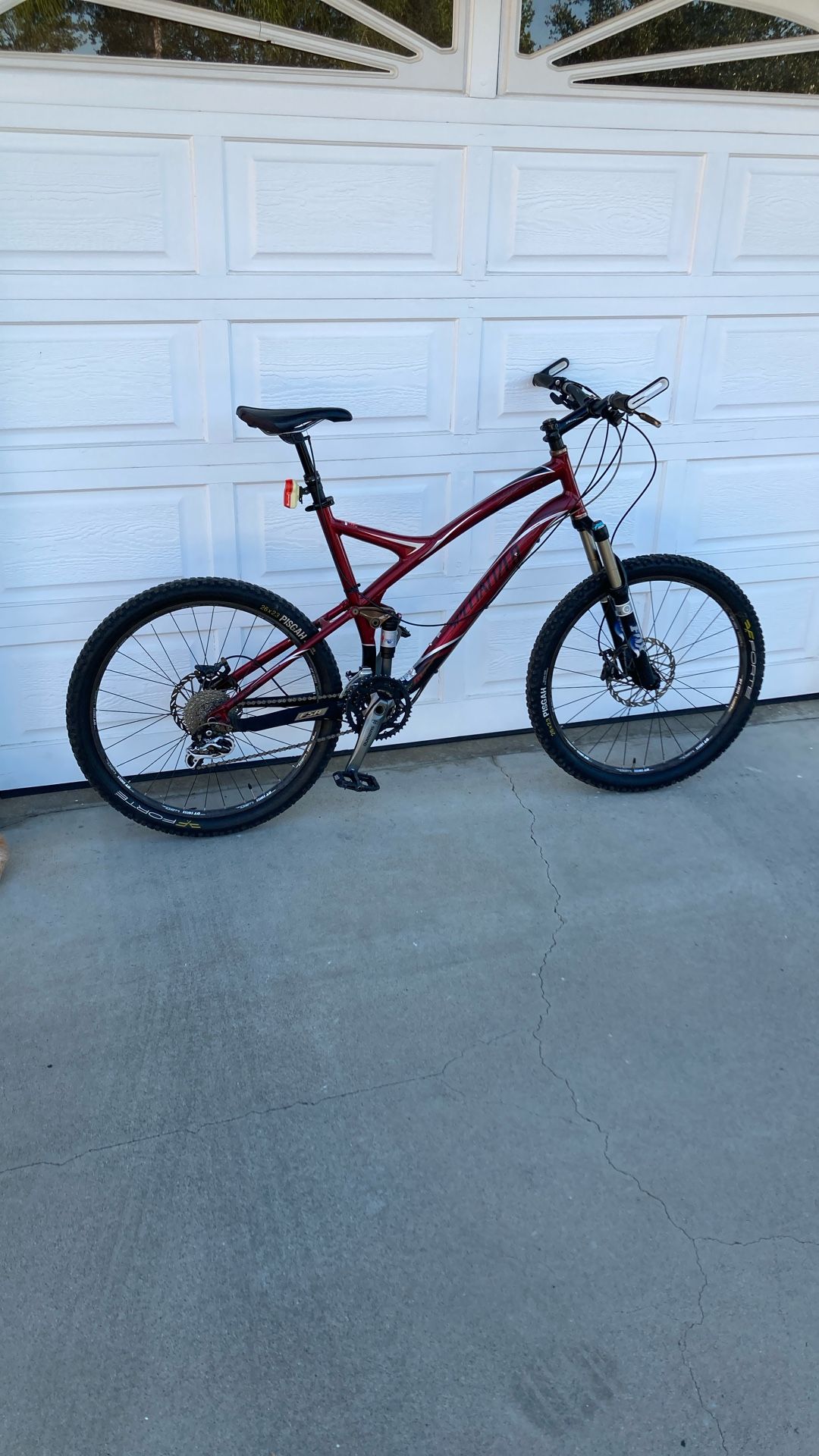Specialized Stump Jumper Mountain Bike