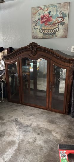 China cabinet with glass top