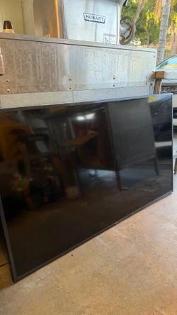 Samsung 58” 4K UHD MU6100 Series Smart TV