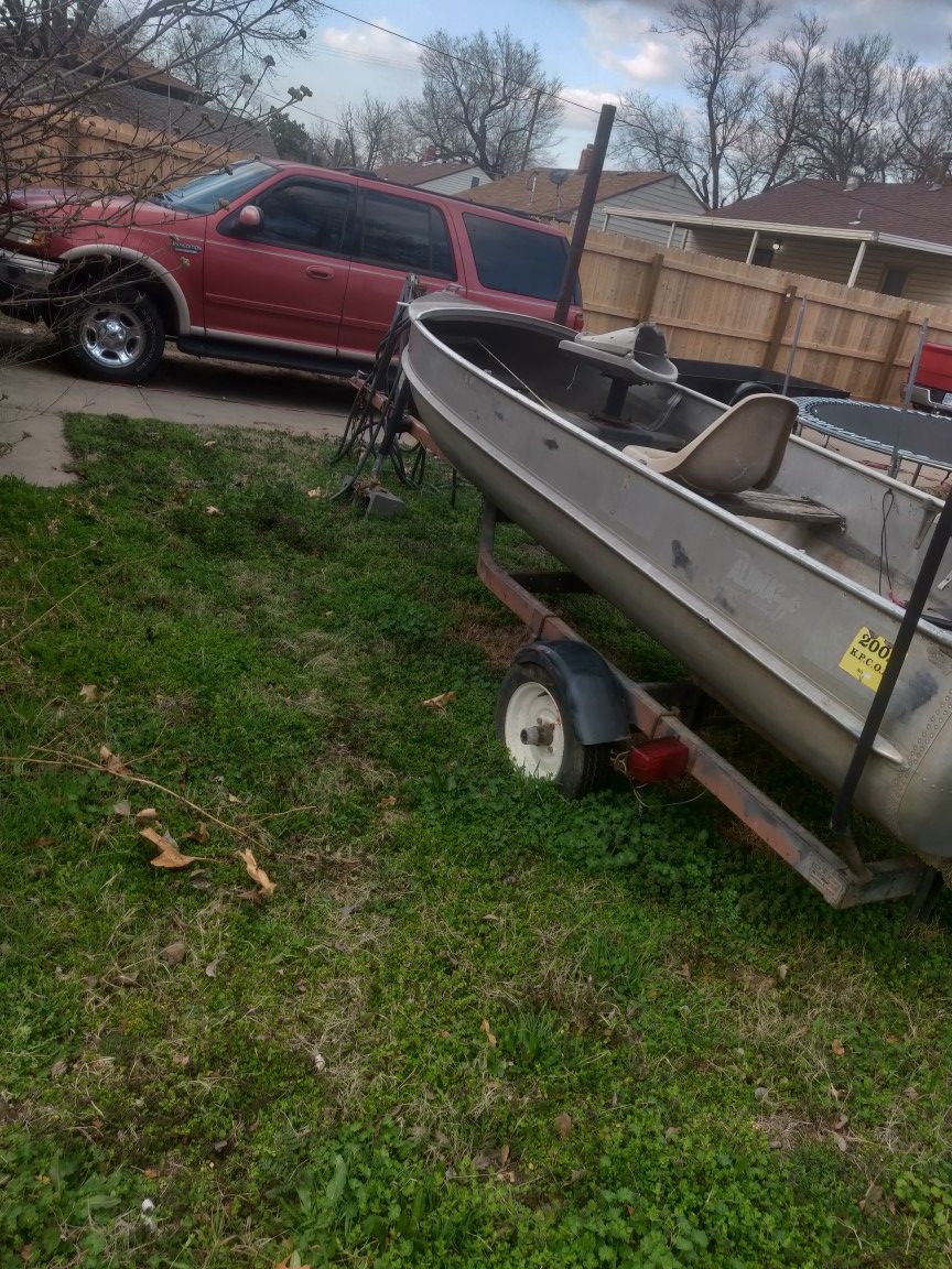 Fishing boat