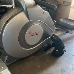 Sunny Rowing Machine