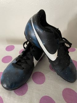 Youth Soccer Cleats (Nike)