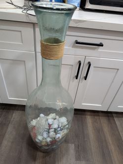 Golf ball/tee holder