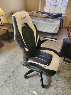 Gaming Office Chair, Emerge Vortex, good condition