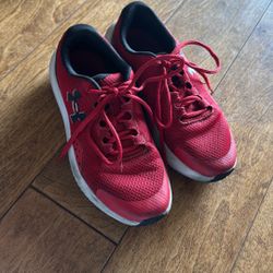 Boys 6Y Red Tennis/Running Shoes- Under Armour