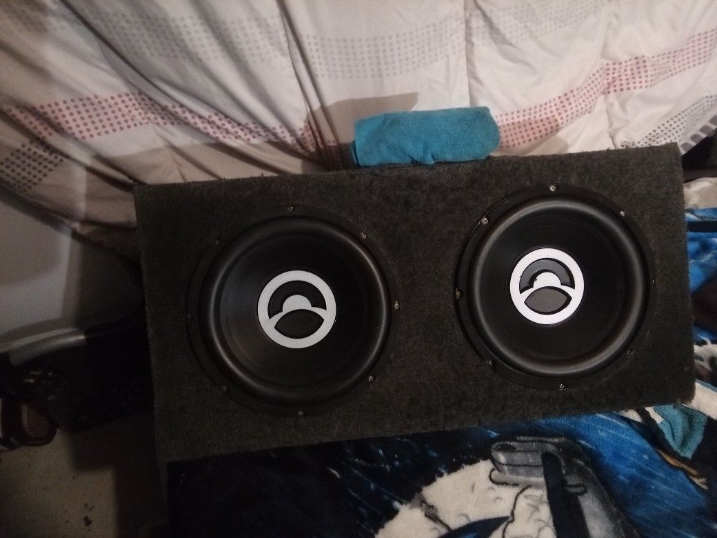 Two 10" Bazooka Subwoofers With Box