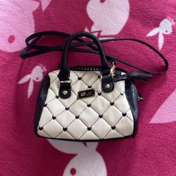 LUB BY BETSEY Johnson mini Cross Purse 