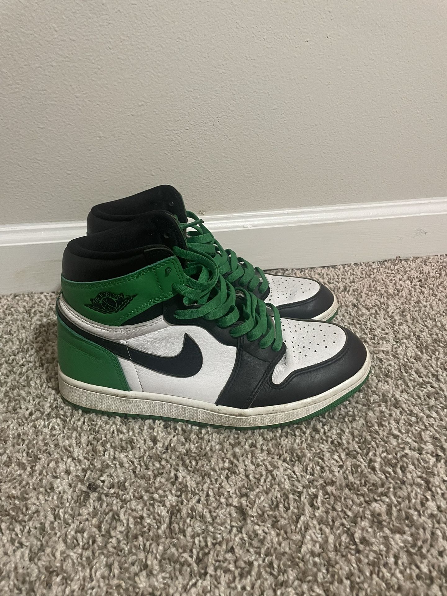 Air Jordan 1 Retro High Og Lucky Green Men’s Size 8.5 | NEED GONE !