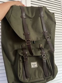 Herschel travel backpack
