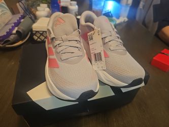 Pair of new ADIDAS GALAXY 8J
