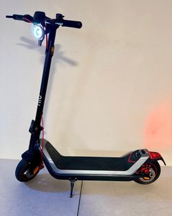 NIU - KQi3 MAX Foldable Electric Kick Scooter w/ 40 mi Max Range & 23.6 mph Max Speed - Space Gray