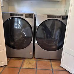 Whirlpool dryer + washer set