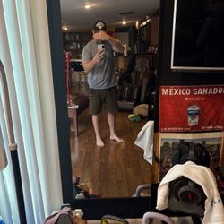 Workout Mirror For Peleton/lululemon Subscriptions 