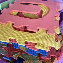 Wood Blocks And Foam Mat Set