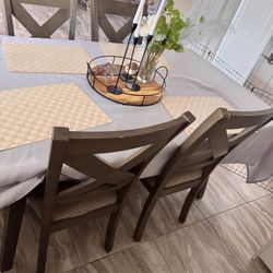 Dinning Room Table 4 Chairs