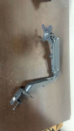 Single monitor desk arm