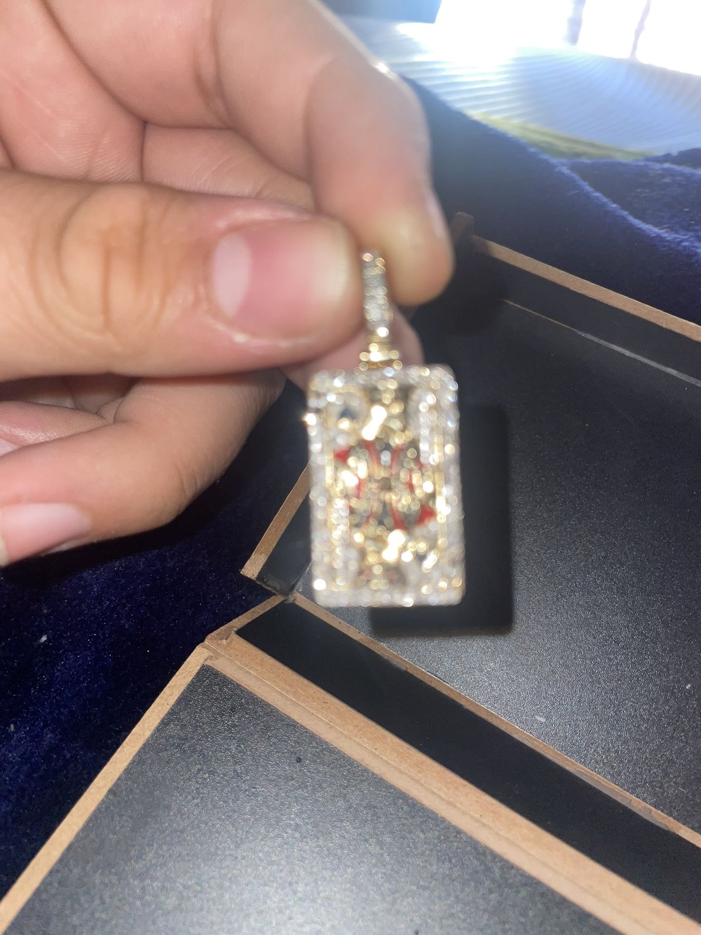 10kt diamond pendant
