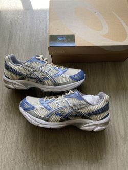 Blueberry Cream ASICS Sz 10 & 12