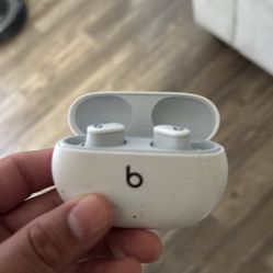 Beats Solo Buds
