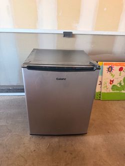 Galanz Mini Fridge Compact Refrigerator