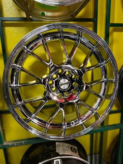 17x7.5” SHIFT “Crank” Wheels