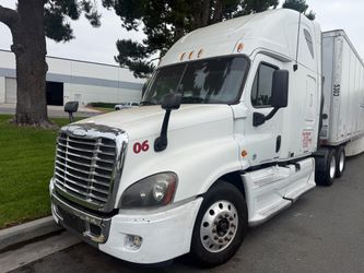 2011 Freightliner Cascadia and 53ft trailer