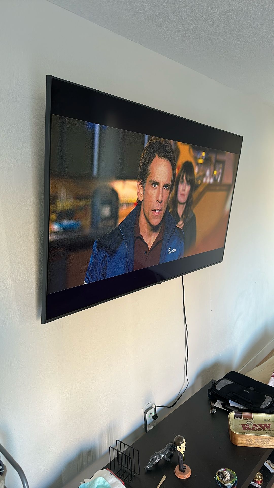 75” LG 4k Flat Screen With Tv Mount