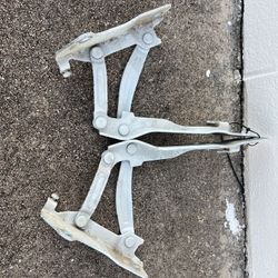 KIA SOUL FRONT RIGHT AND LEFT HOOD HINGES OEM 2014-2019 